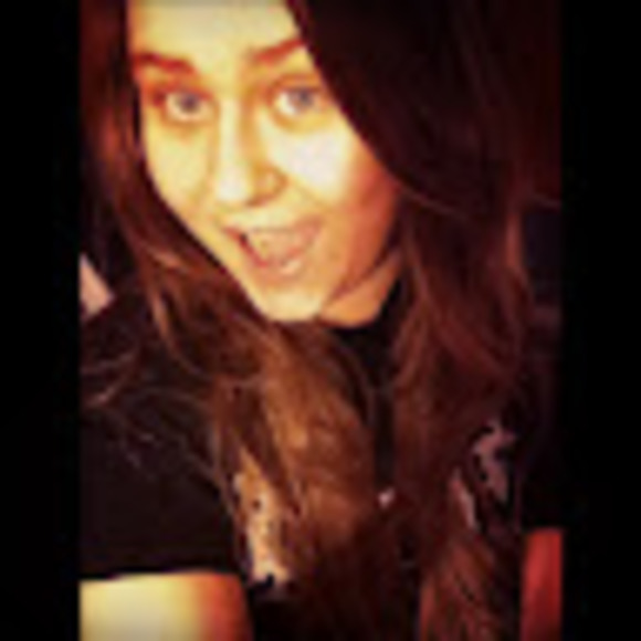 Meet your Posher, Emily - Picture 1 of 1